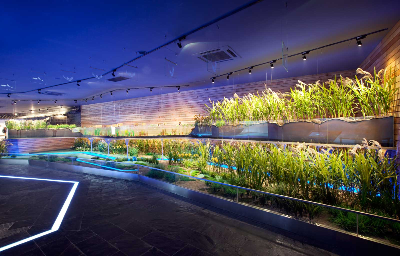 whiteriver_qinhu_besucherzentrum_04_1600x1024