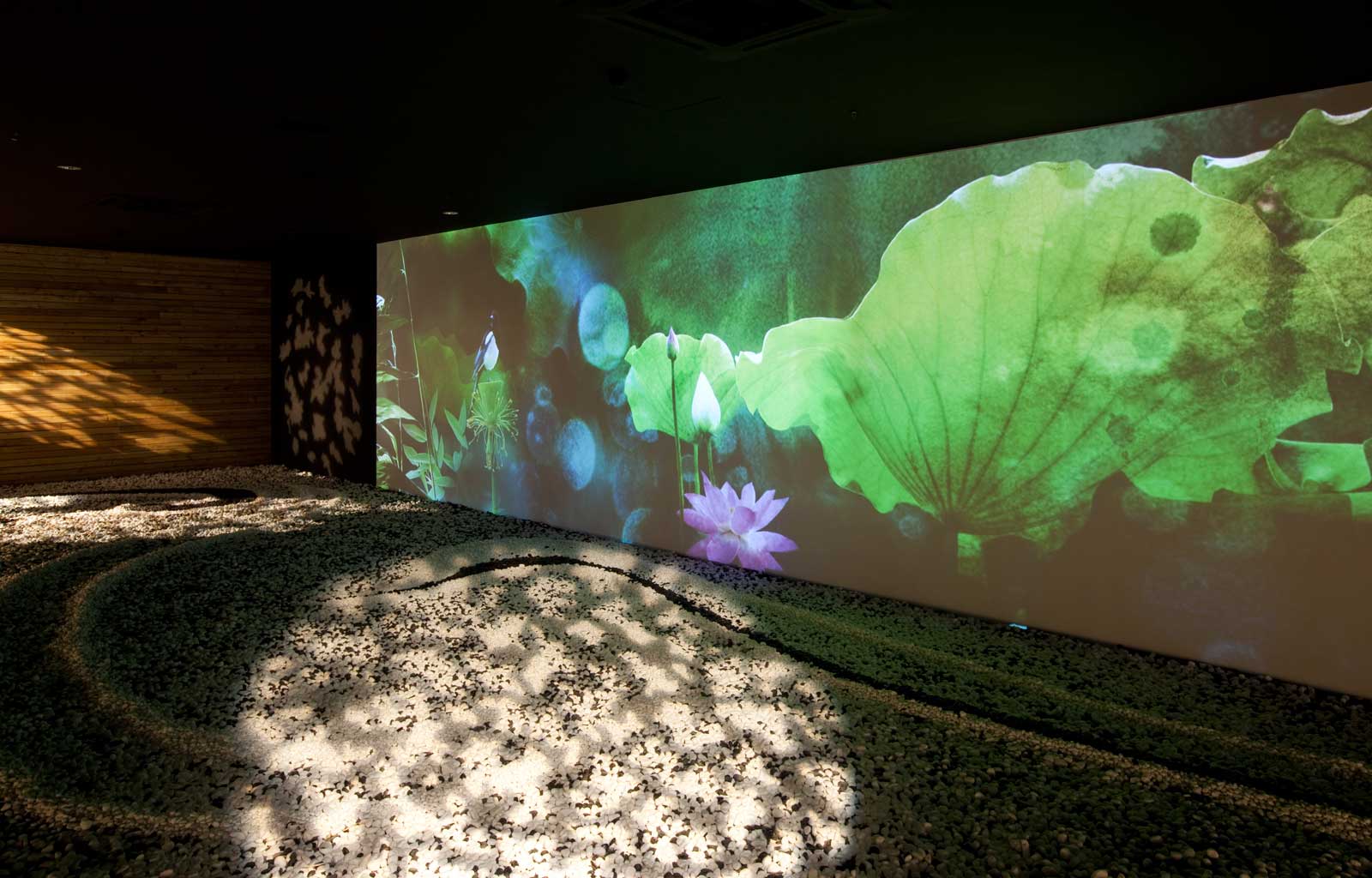 whiteriver_qinhu_besucherzentrum_02_1600x1024